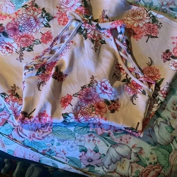 No Boundaries Flower Pattern Ladies Dress Size (7-8) - Picture 5 of 10